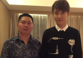 广州sunbet申搏与明星合影